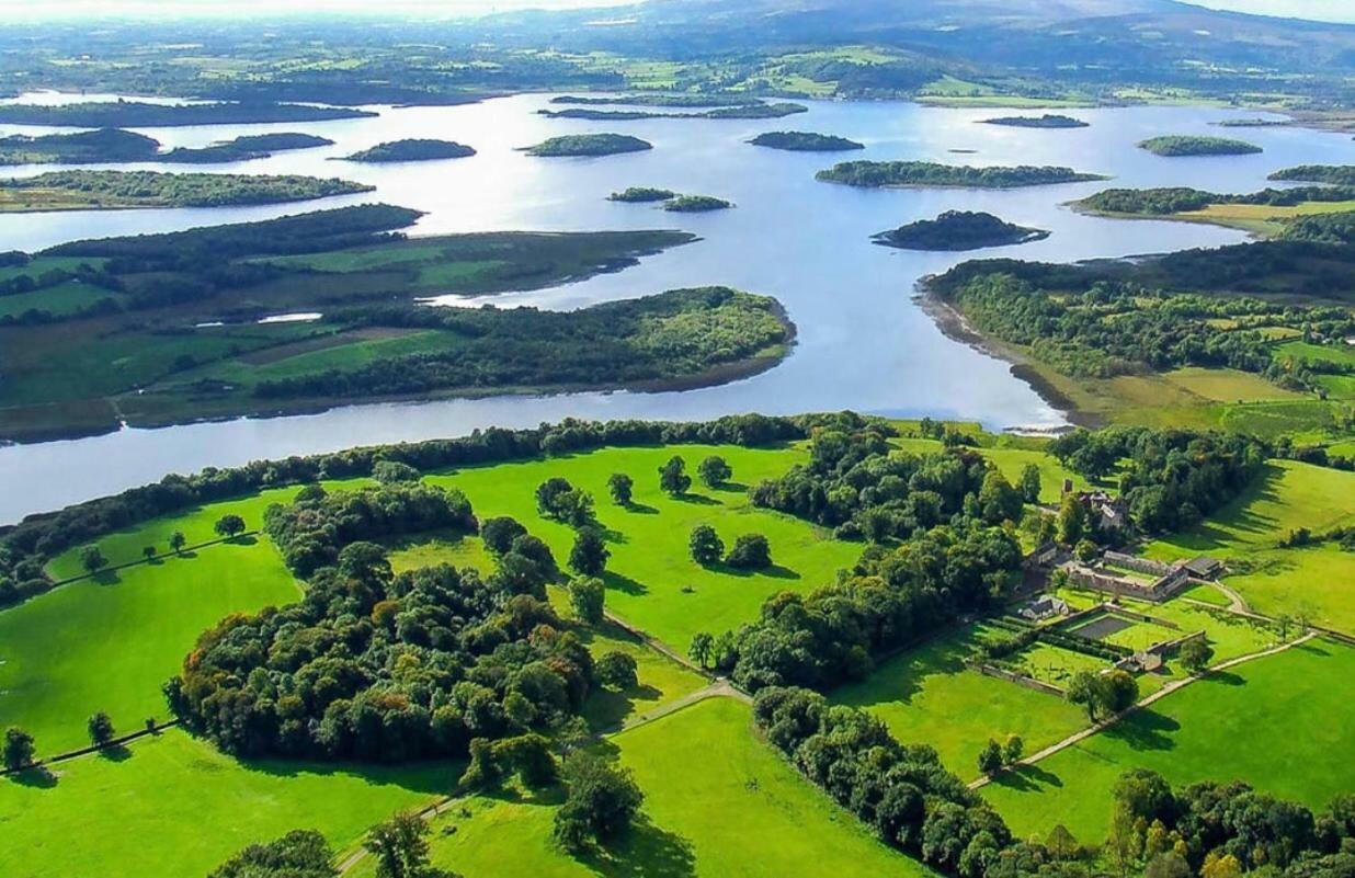 Sleeps 12 Hot Tub Sauna Cinema Pets Welcome Enniskillen Luaran gambar